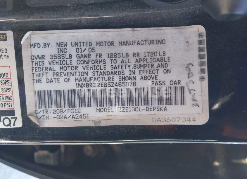 Photo 9 of 2005 Toyota Corolla S (VIN 1NXBR32E85Z465078)