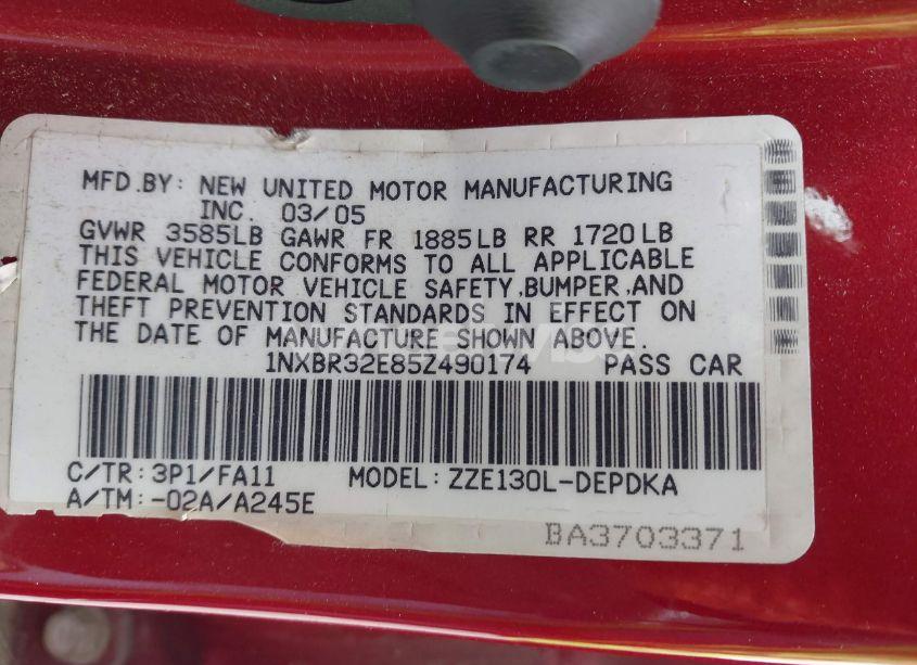 Photo 9 of 2005 Toyota Corolla CE (VIN 1NXBR32E85Z490174)