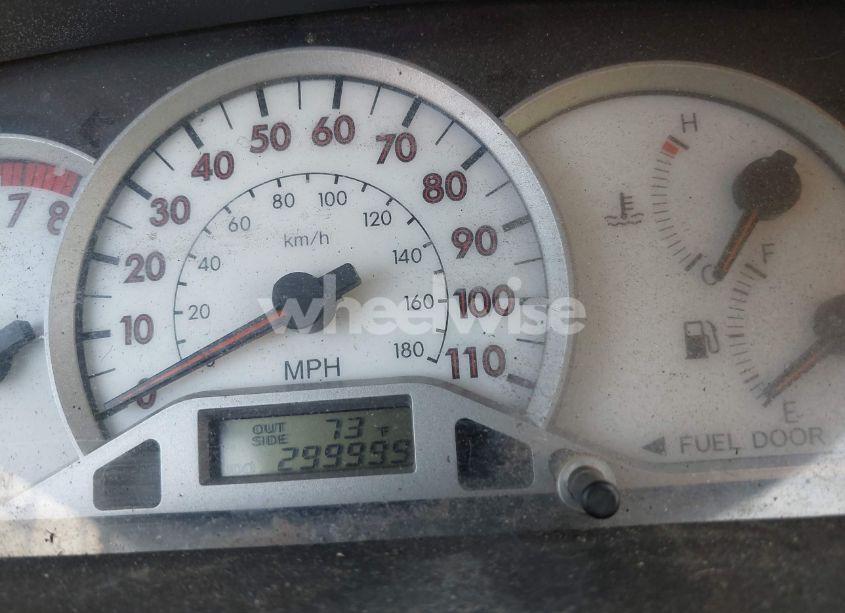 Photo 7 of 2005 Toyota Corolla S (VIN 1NXBR32E85Z503697)