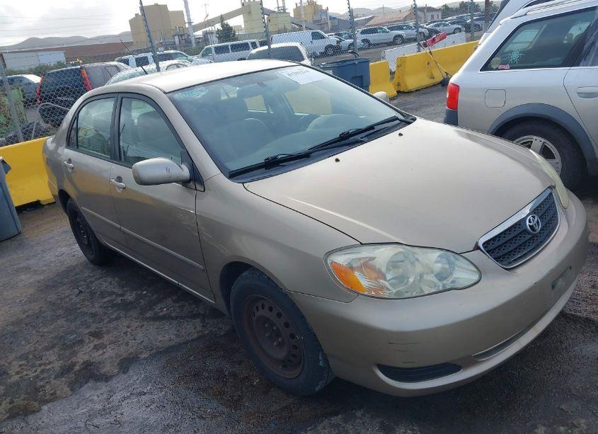 2005 Toyota Corolla LE (VIN 1NXBR32E85Z531502) main photo