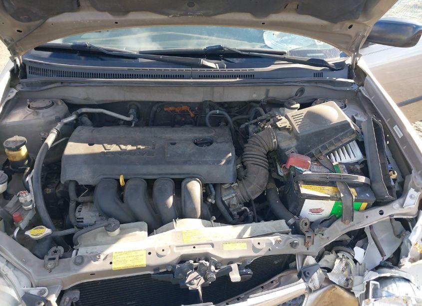 Photo 10 of 2005 Toyota Corolla CE (VIN 1NXBR32E85Z546128)