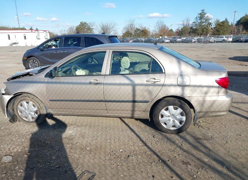 Photo 14 of 2005 Toyota Corolla CE (VIN 1NXBR32E85Z546128)