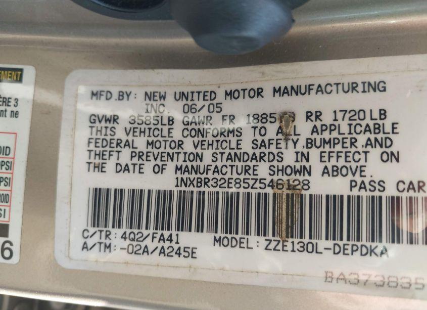 Photo 9 of 2005 Toyota Corolla CE (VIN 1NXBR32E85Z546128)