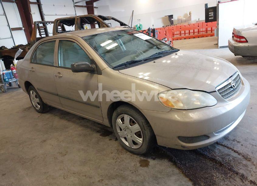 2006 Toyota Corolla CE (VIN 1NXBR32E86Z600917) main photo