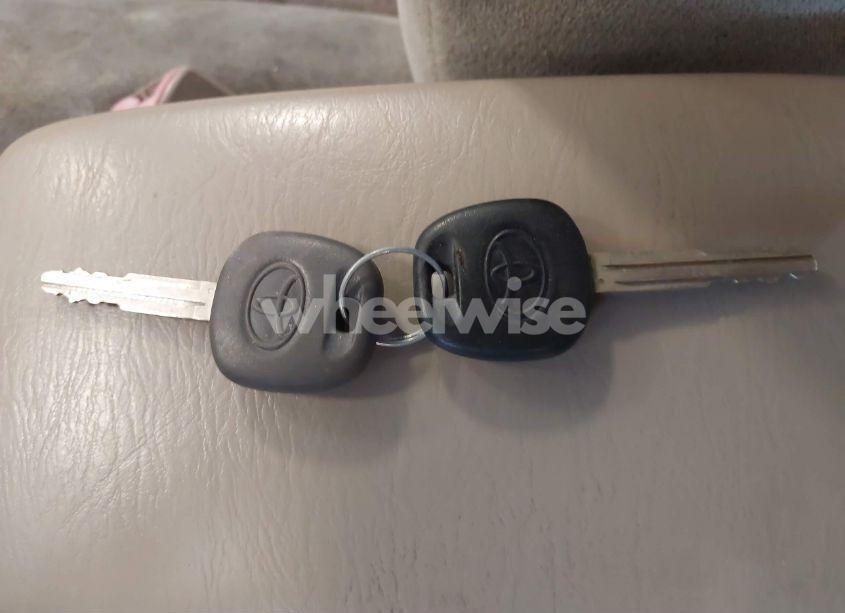 Photo 11 of 2006 Toyota Corolla CE (VIN 1NXBR32E86Z600917)