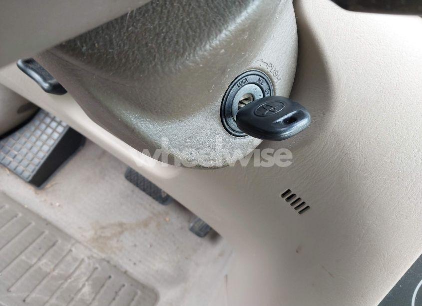 Photo 11 of 2006 Toyota Corolla LE (VIN 1NXBR32E86Z729689)