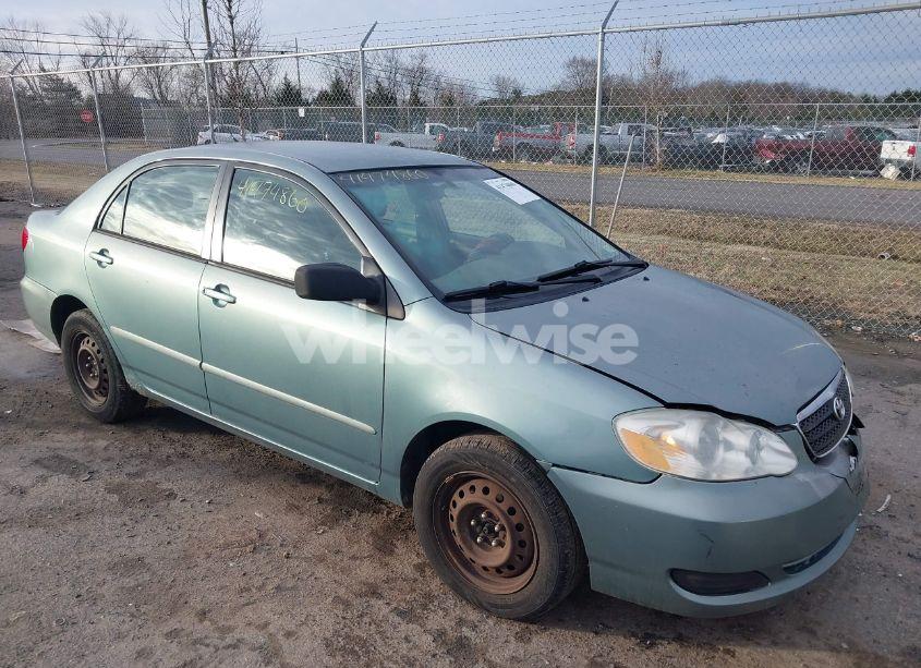 2007 Toyota Corolla LE (VIN 1NXBR32E87Z784175) main photo