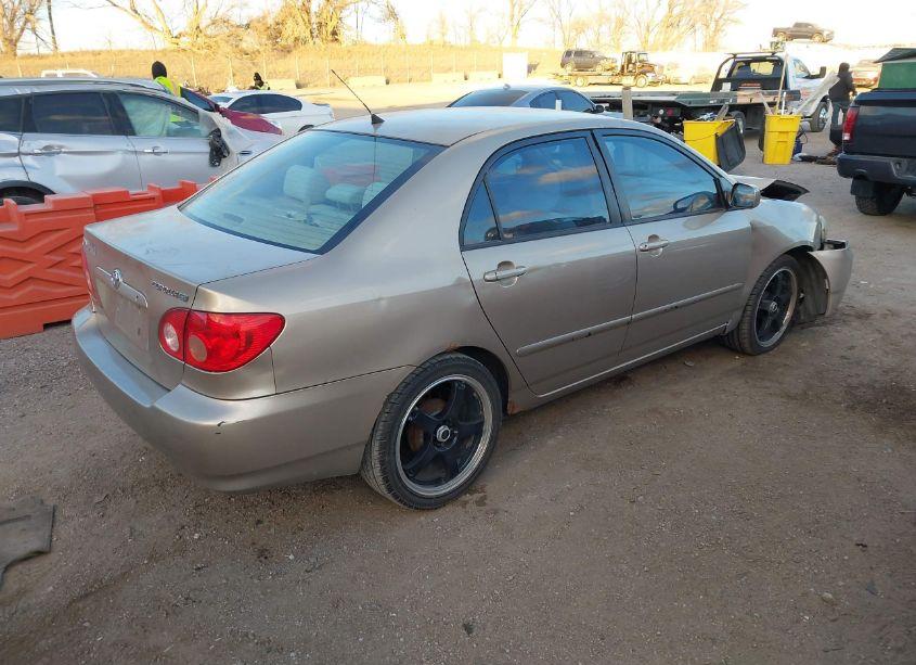 Photo 4 of 2007 Toyota Corolla LE (VIN 1NXBR32E87Z825470)