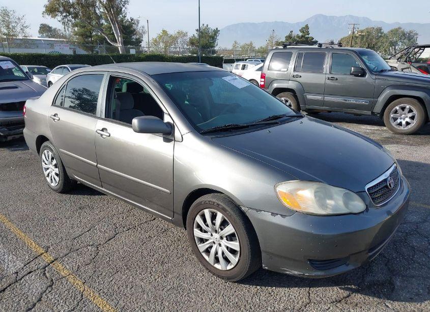 2007 Toyota Corolla LE (VIN 1NXBR32E87Z827316) main photo