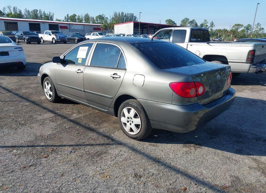 Photo 3 of 2007 Toyota Corolla CE (VIN 1NXBR32E87Z926685)