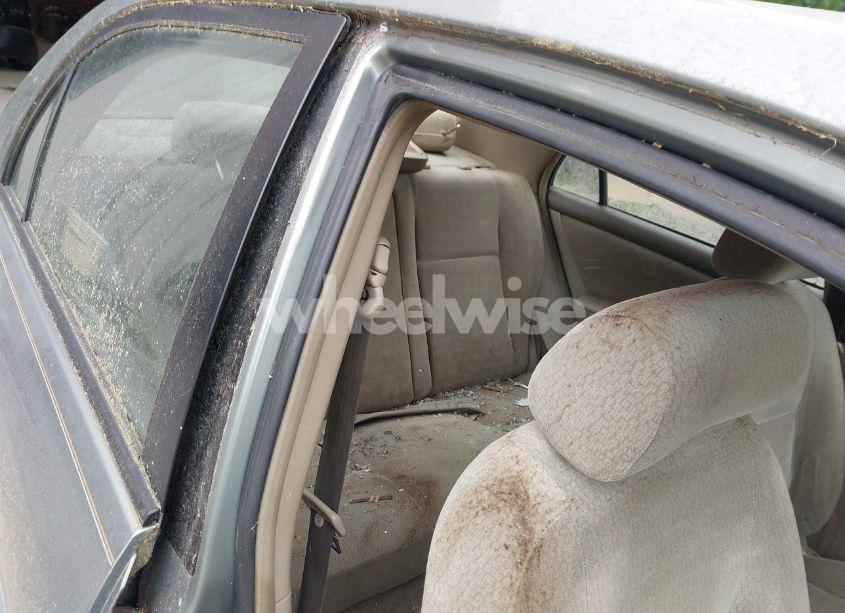 Photo 8 of 2003 Toyota Corolla LE (VIN 1NXBR32E93Z154353)