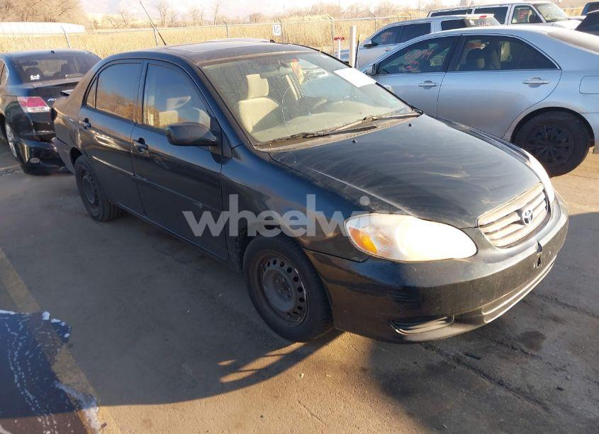 2004 Toyota Corolla LE (VIN 1NXBR32E94Z199844) main photo