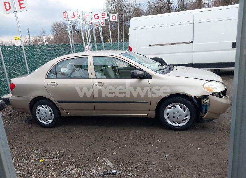 Photo 13 of 2004 Toyota Corolla CE (VIN 1NXBR32E94Z202077)