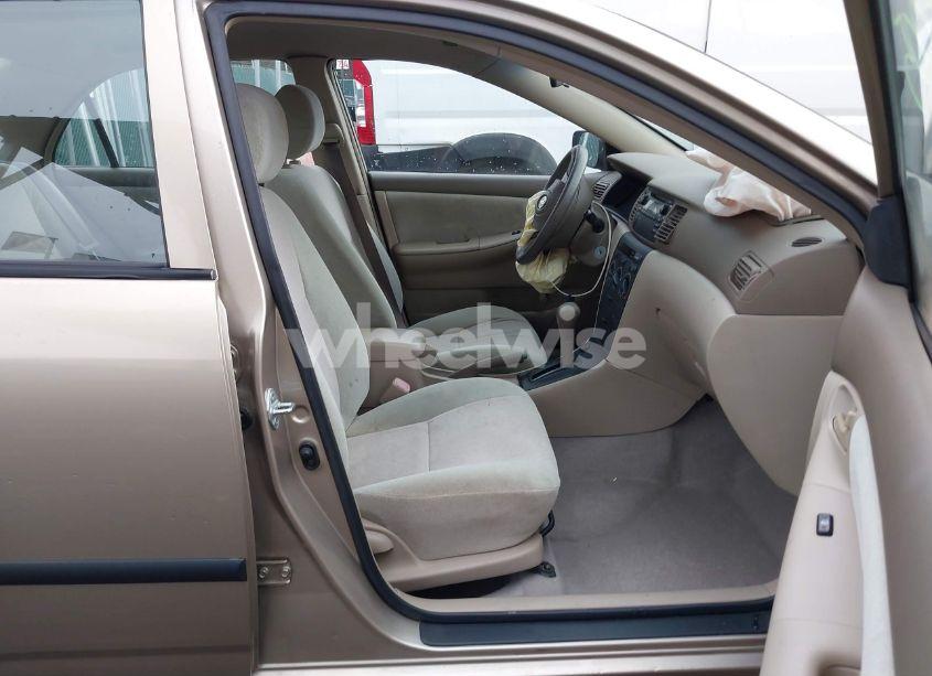 Photo 5 of 2004 Toyota Corolla CE (VIN 1NXBR32E94Z202077)