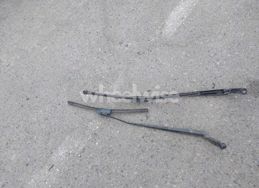 Photo 12 of 2004 Toyota Corolla CE (VIN 1NXBR32E94Z210597)