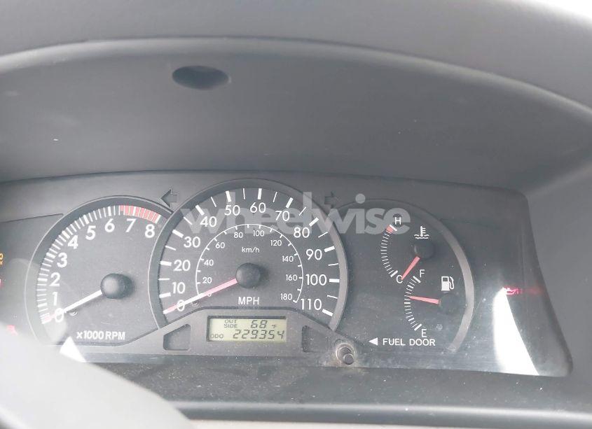 Photo 7 of 2004 Toyota Corolla CE (VIN 1NXBR32E94Z210597)