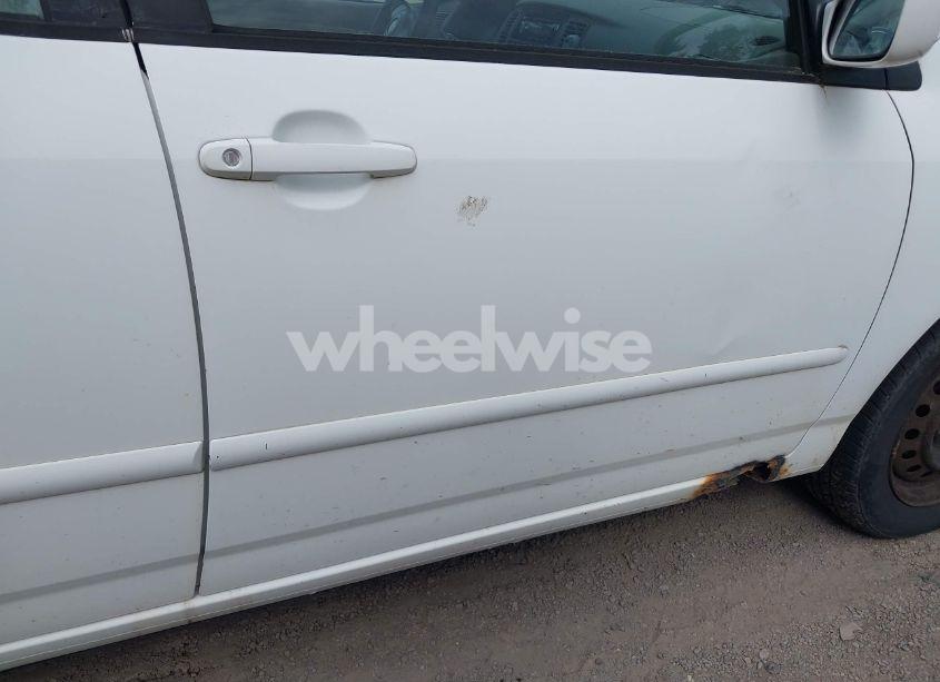 Photo 13 of 2004 Toyota Corolla LE (VIN 1NXBR32E94Z224354)