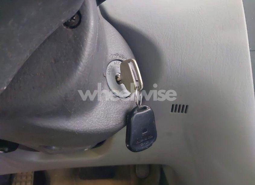 Photo 11 of 2004 Toyota Corolla CE (VIN 1NXBR32E94Z233197)