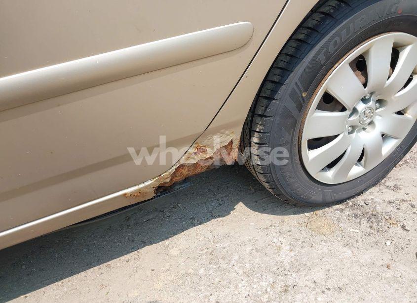 Photo 13 of 2004 Toyota Corolla LE (VIN 1NXBR32E94Z278186)