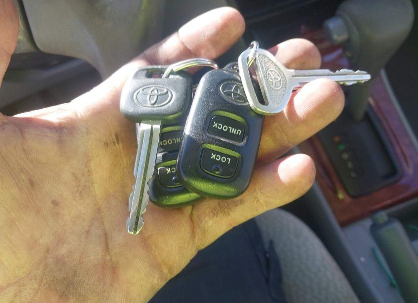 Photo 11 of 2004 Toyota Corolla LE (VIN 1NXBR32E94Z281685)