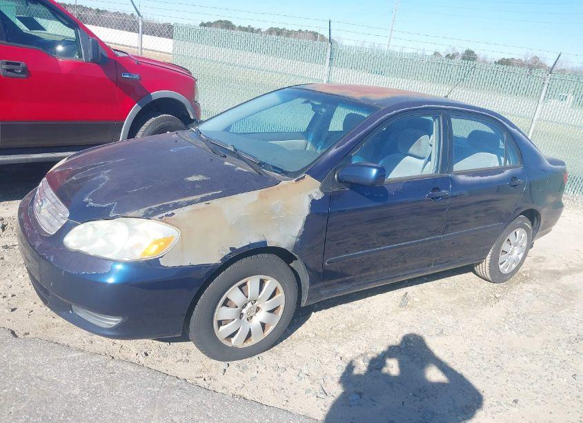 Photo 2 of 2004 Toyota Corolla LE (VIN 1NXBR32E94Z281685)