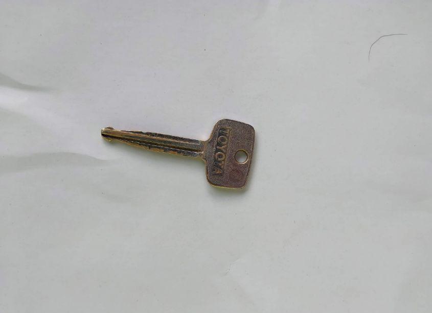 Photo 11 of 2004 Toyota Corolla CE (VIN 1NXBR32E94Z308254)