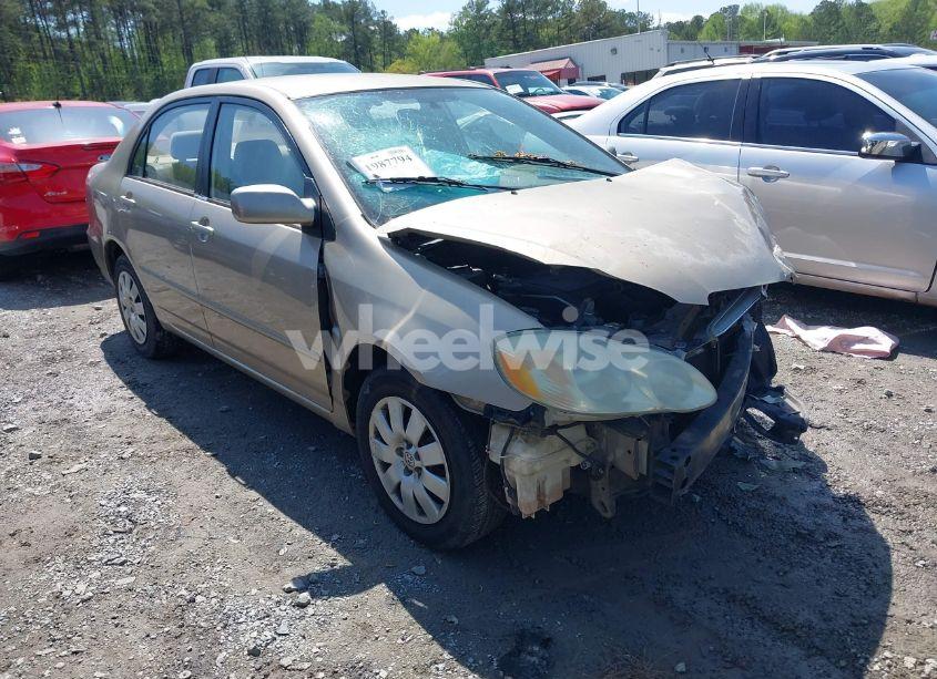 2004 Toyota Corolla LE (VIN 1NXBR32E94Z319495) main photo