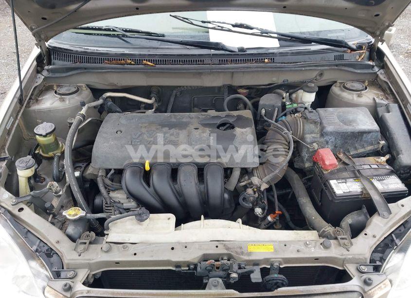 Photo 10 of 2004 Toyota Corolla LE (VIN 1NXBR32E94Z329332)