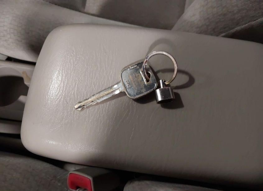 Photo 11 of 2004 Toyota Corolla LE (VIN 1NXBR32E94Z330805)