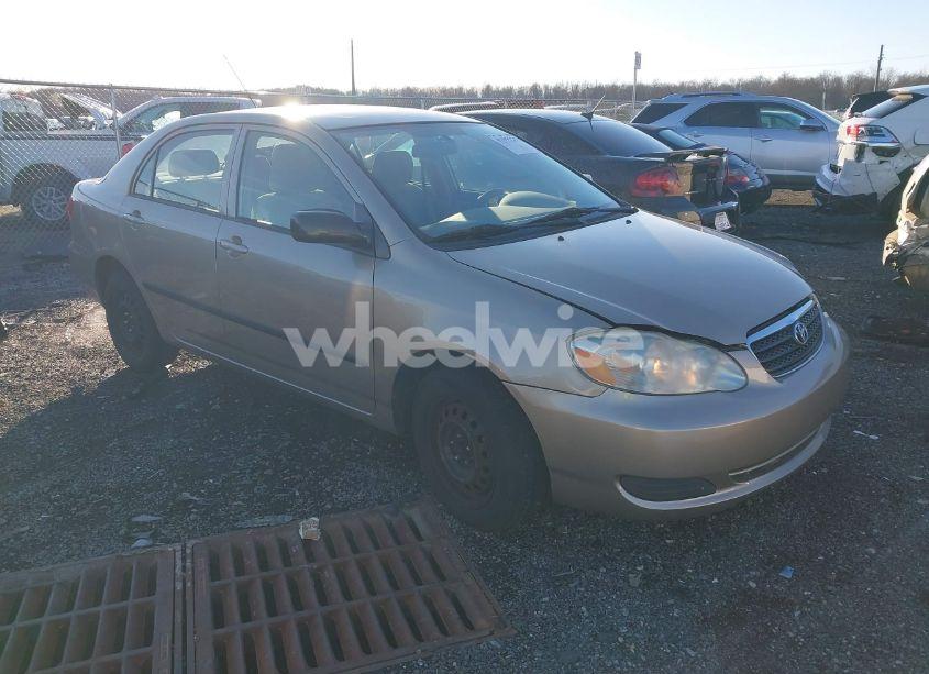2005 Toyota Corolla CE (VIN 1NXBR32E95Z348304) main photo