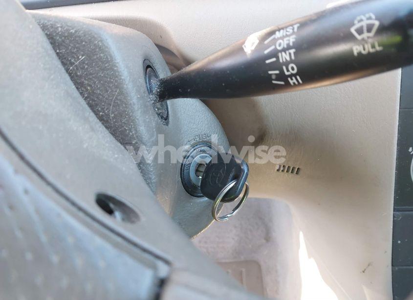 Photo 11 of 2005 Toyota Corolla CE (VIN 1NXBR32E95Z348304)