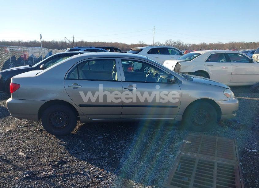 Photo 13 of 2005 Toyota Corolla CE (VIN 1NXBR32E95Z348304)