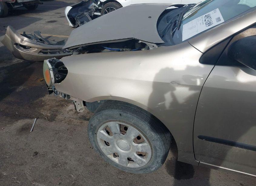 Photo 15 of 2005 Toyota Corolla CE (VIN 1NXBR32E95Z424068)