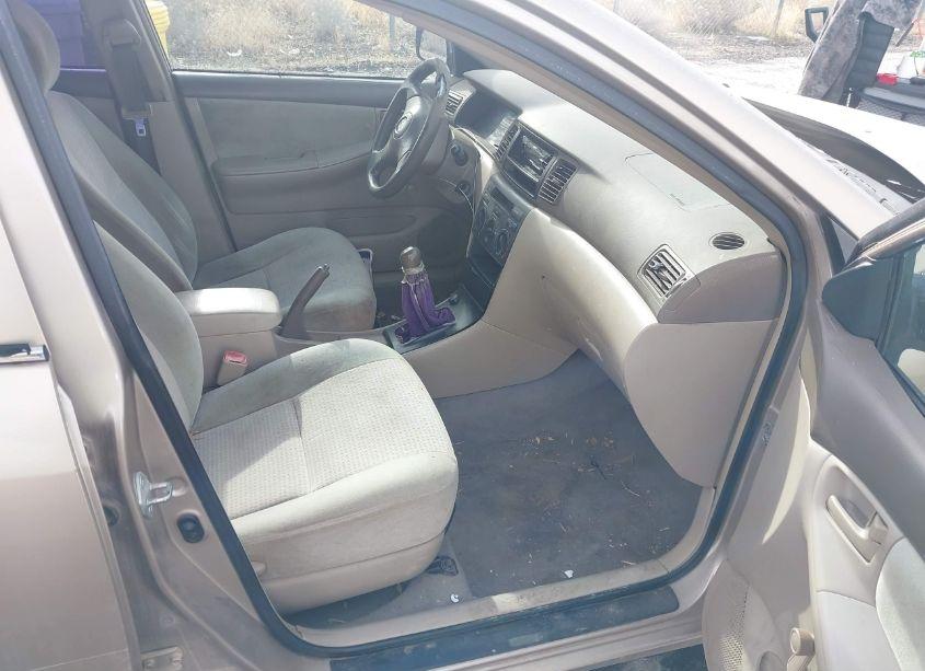 Photo 5 of 2005 Toyota Corolla CE (VIN 1NXBR32E95Z424068)