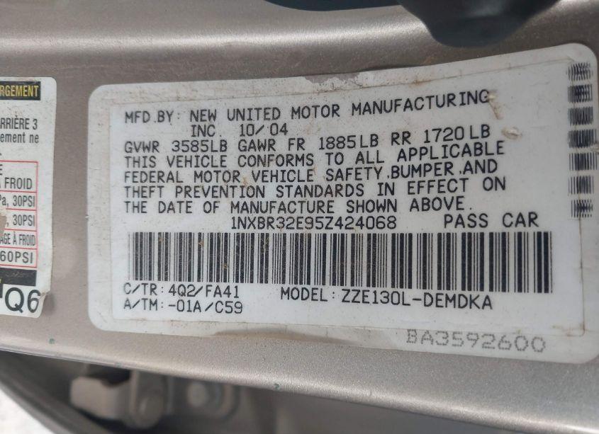 Photo 9 of 2005 Toyota Corolla CE (VIN 1NXBR32E95Z424068)