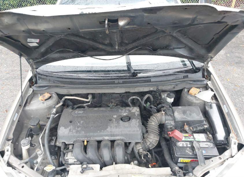 Photo 10 of 2005 Toyota Corolla LE (VIN 1NXBR32E95Z440268)