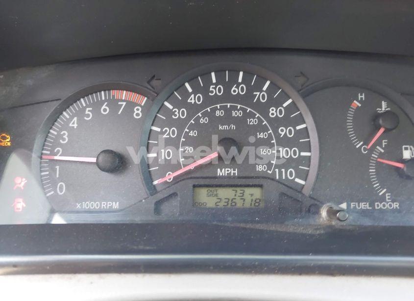 Photo 7 of 2005 Toyota Corolla CE (VIN 1NXBR32E95Z474176)