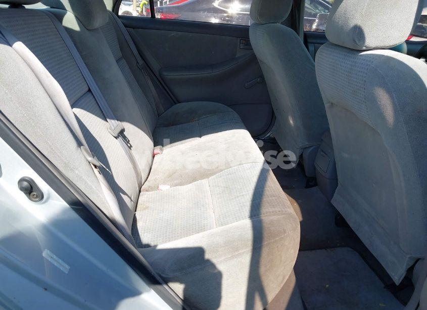 Photo 8 of 2005 Toyota Corolla CE (VIN 1NXBR32E95Z474176)