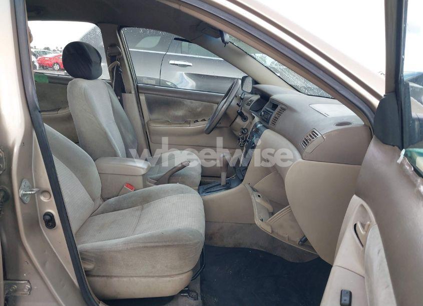 Photo 5 of 2005 Toyota Corolla CE (VIN 1NXBR32E95Z475960)