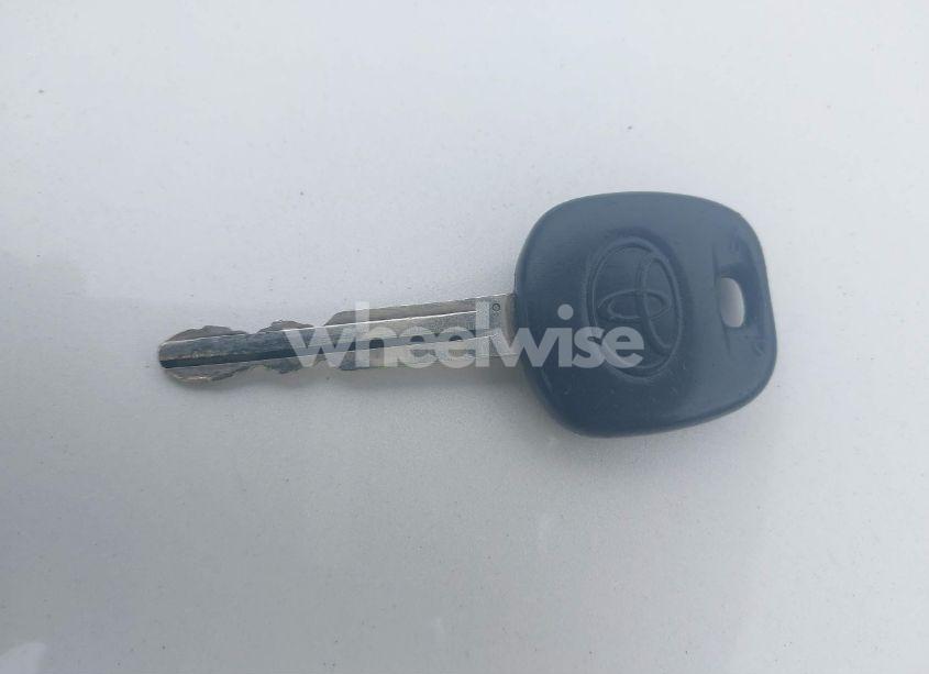 Photo 11 of 2005 Toyota Corolla S (VIN 1NXBR32E95Z475991)