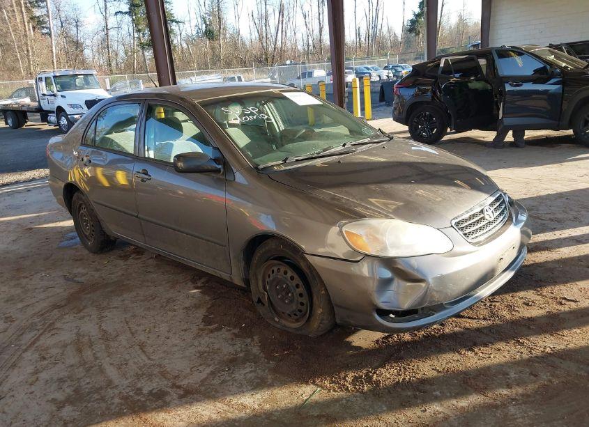 2005 Toyota Corolla CE (VIN 1NXBR32E95Z490507) main photo