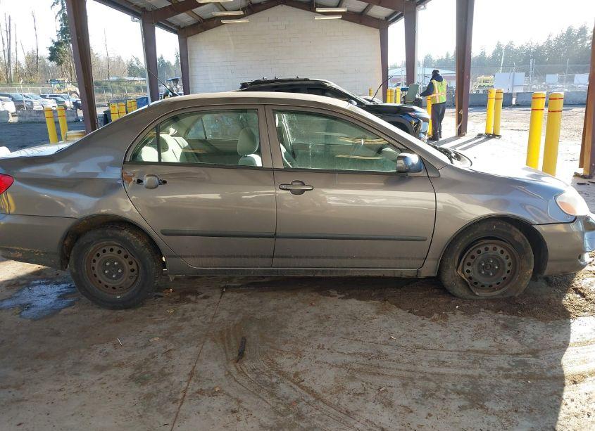 Photo 13 of 2005 Toyota Corolla CE (VIN 1NXBR32E95Z490507)