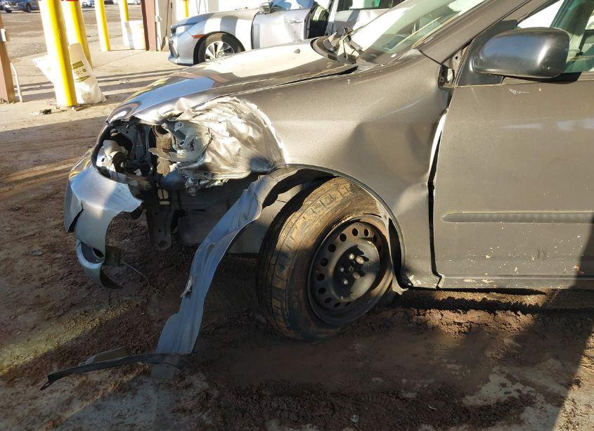 Photo 6 of 2005 Toyota Corolla CE (VIN 1NXBR32E95Z490507)