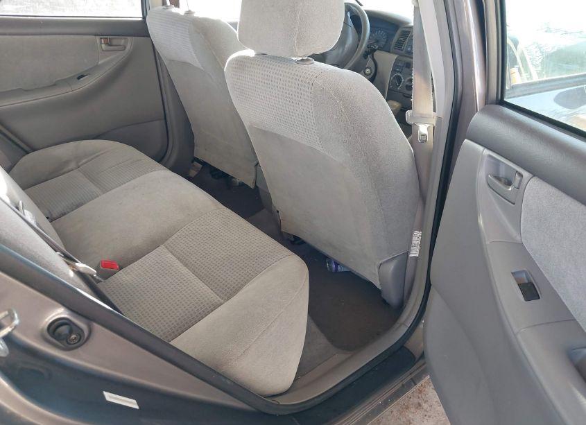 Photo 8 of 2005 Toyota Corolla CE (VIN 1NXBR32E95Z490507)