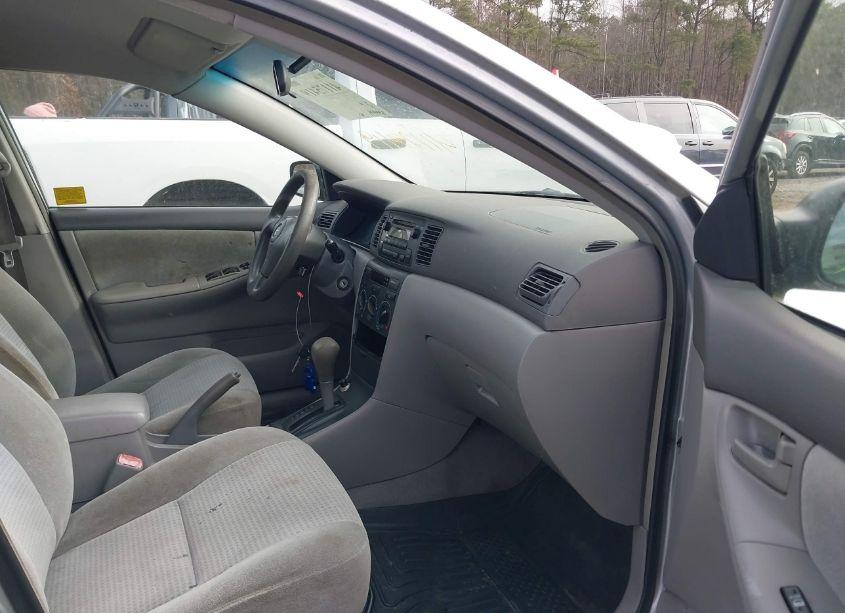 Photo 5 of 2005 Toyota Corolla CE (VIN 1NXBR32E95Z494525)