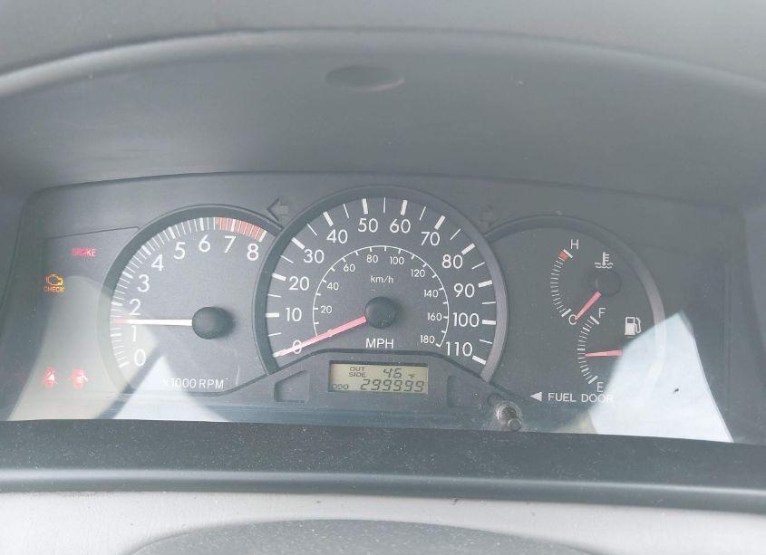 Photo 7 of 2005 Toyota Corolla CE (VIN 1NXBR32E95Z494525)