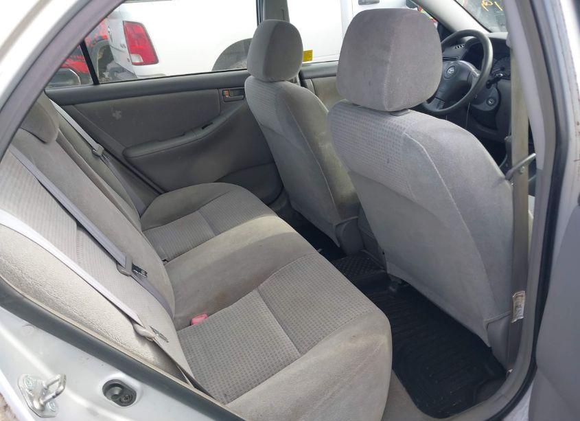 Photo 8 of 2005 Toyota Corolla CE (VIN 1NXBR32E95Z494525)