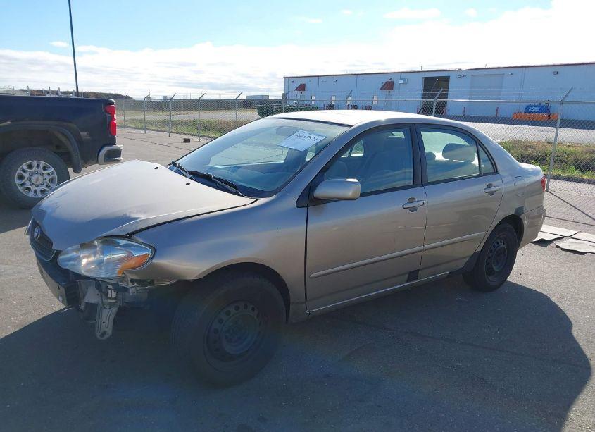 Photo 2 of 2005 Toyota Corolla LE (VIN 1NXBR32E95Z514871)