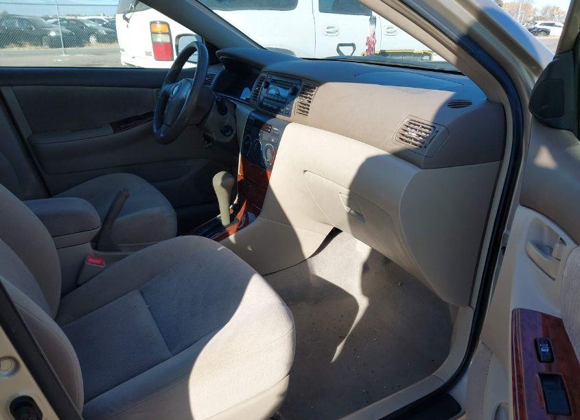 Photo 5 of 2005 Toyota Corolla LE (VIN 1NXBR32E95Z514871)