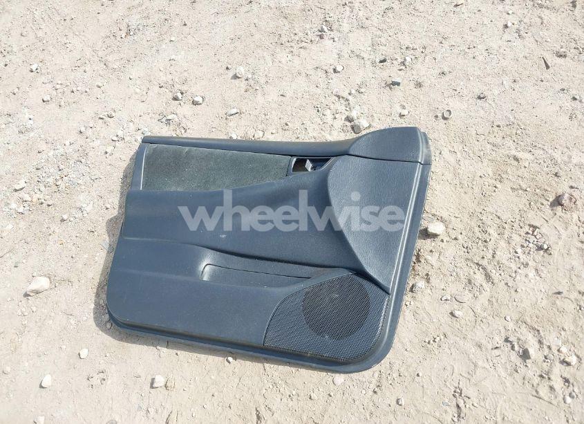 Photo 12 of 2005 Toyota Corolla S (VIN 1NXBR32E95Z523151)